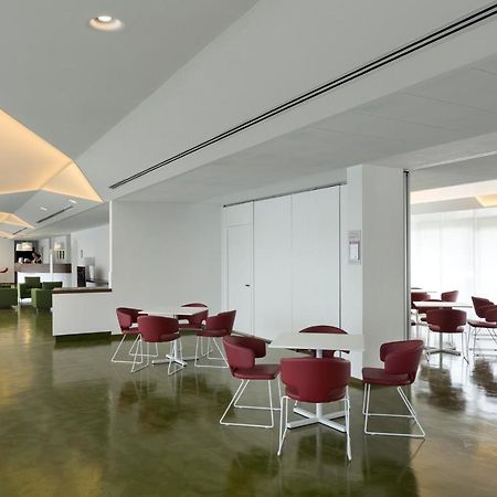 Unaway Hotel ฟาโบร ภายนอก รูปภาพ